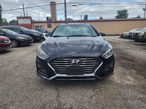 Used 2019 Hyundai Sonata SE FWD image 2