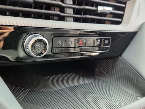 New 2026 Ford Explorer Active w/ Active Comfort Package image 22