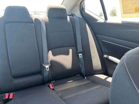 Used 2025 Nissan Altima 2.5 SV FWD image 37