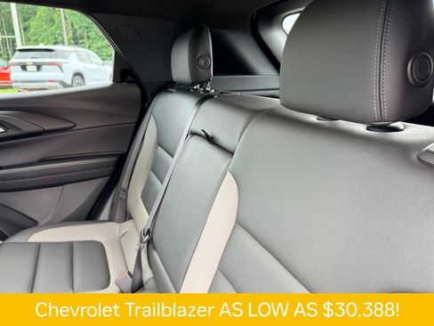 Used 2026 Chevrolet TrailBlazer ACTIV w/ Convenience Package FWD image 17