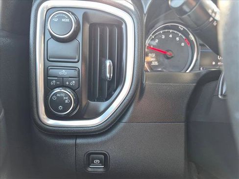 Used 2020 Chevrolet Silverado 1500 LT RWD image 15