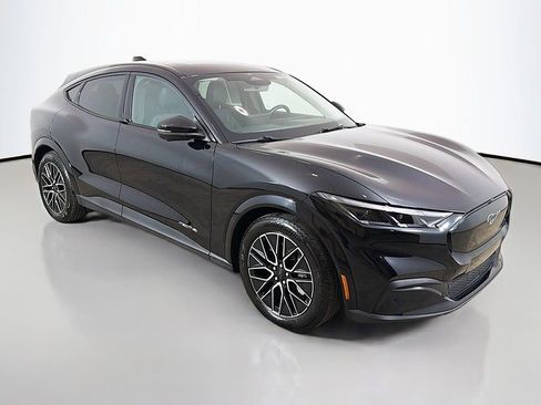 Used 2025 Ford Mustang Mach-E Premium image 2