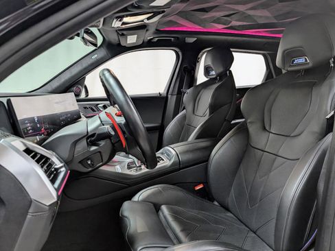Used 2023 BMW XM image 15