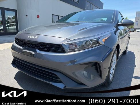 Certified 2024 Kia Forte LX FWD image 3