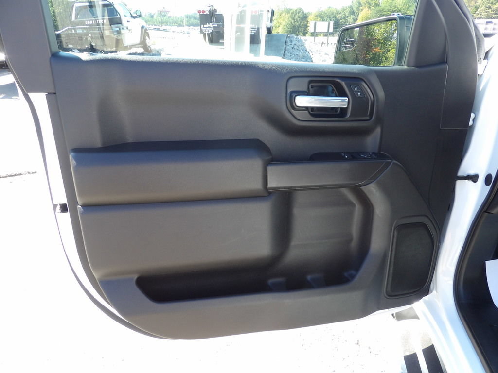 Used 2025 Chevrolet Silverado 1500 W/T RWD image 14