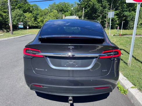 Used 2017 Tesla Model X 75D AWD/4WD image 3