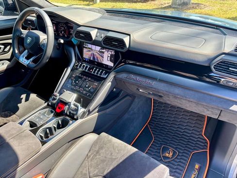 Used 2023 Lamborghini Urus S image 25