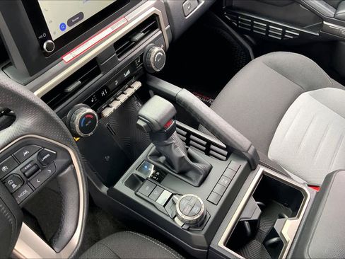 Used 2025 Toyota 4Runner TRD Off-Road image 15