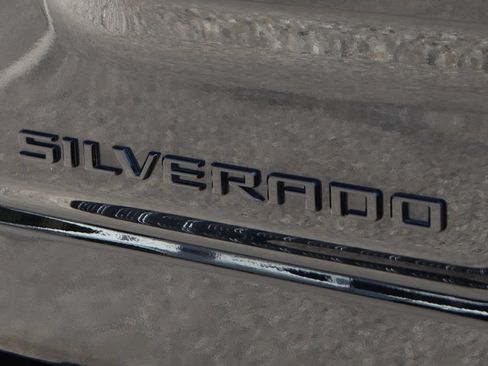 Used 2025 Chevrolet Silverado 1500 LT Trail Boss w/ LT Trail Boss Premium Package AWD/4WD image 51