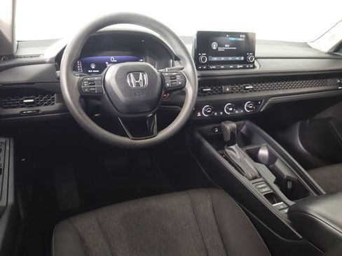 Used 2023 Honda Accord EX image 2