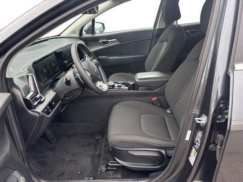 Certified 2023 Kia Sportage LX image 10