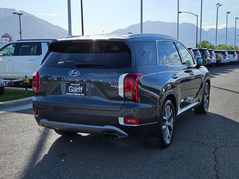Used 2022 Hyundai Palisade SEL w/ 8P Bench Seat Package AWD/4WD image 3