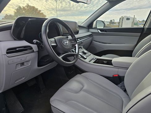 Used 2023 Hyundai Palisade SEL w/ Premium Package image 8