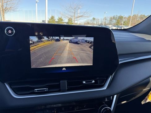 Used 2025 Chevrolet Equinox LT image 17