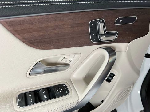 Certified 2023 Mercedes-Benz CLA 250 4MATIC image 20