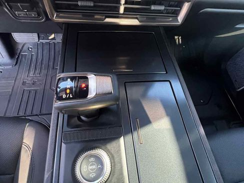 Used 2025 GMC Hummer EV 2X image 13