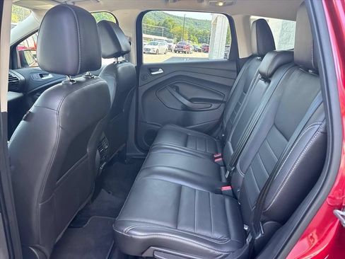 Used 2016 Ford Escape Titanium w/ Equipment Group 301A AWD/4WD image 10
