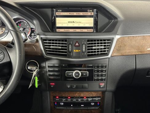 Used 2011 Mercedes-Benz E 350 4MATIC Sedan image 13