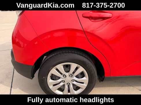 Used 2020 Kia Soul LX image 10