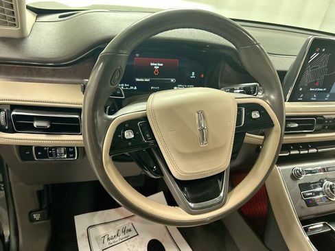 Used 2023 Lincoln Aviator Reserve w/ Equipment Group 201A AWD/4WD image 4