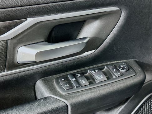 Used 2020 RAM 1500 Big Horn AWD/4WD image 15