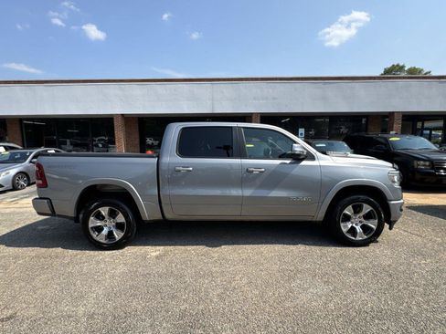 Used 2022 RAM 1500 Laramie w/ Sport Appearance Package AWD/4WD image 8