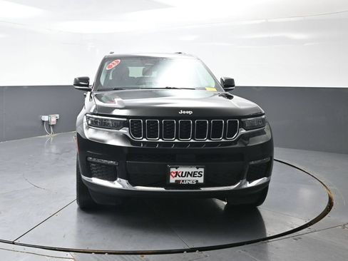 Used 2023 Jeep Grand Cherokee L Limited AWD/4WD image 7
