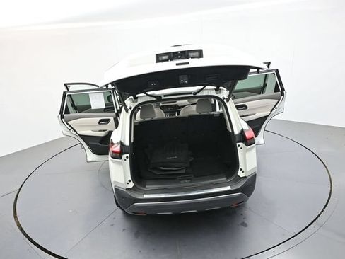 Used 2023 Nissan Rogue SL FWD image 39