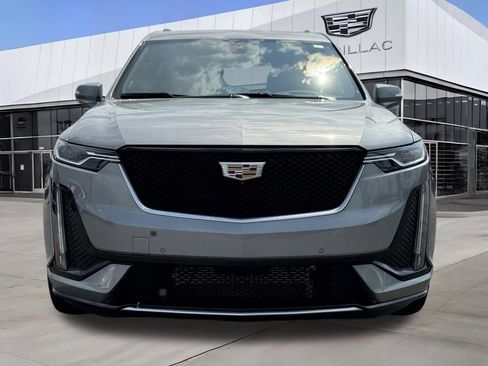Certified 2024 Cadillac XT6 Sport w/ Technology Package AWD/4WD image 4