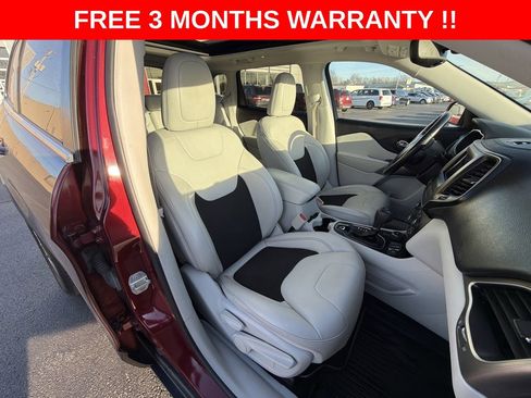 Used 2021 Jeep Cherokee Latitude Plus w/ Sun & Sound Group image 21