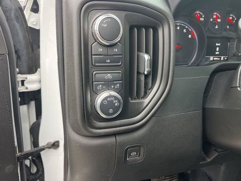 Used 2023 GMC Sierra 2500 Pro w/ Convenience Package AWD/4WD image 16