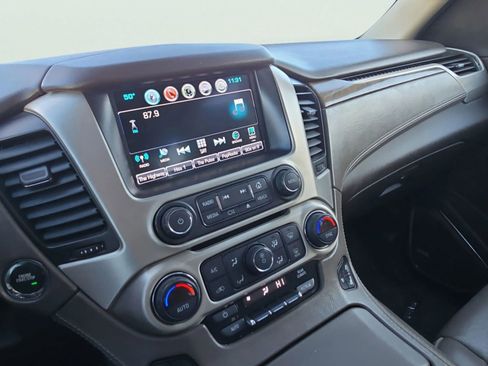 Used 2019 GMC Yukon XL Denali w/ Denali Ultimate Package image 17
