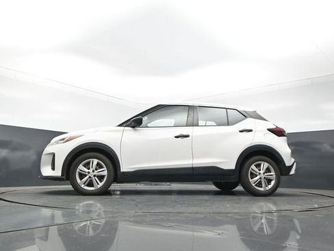 Used 2021 Nissan Kicks S FWD image 25