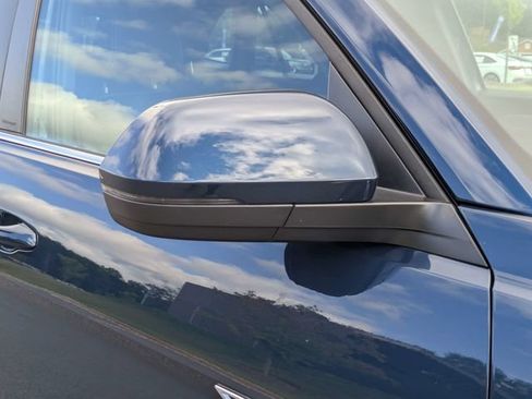 Used 2023 Volkswagen Atlas Cross Sport SE w/ Panoramic Sunroof Package FWD image 12