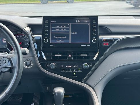 Used 2022 Toyota Camry XSE image 13