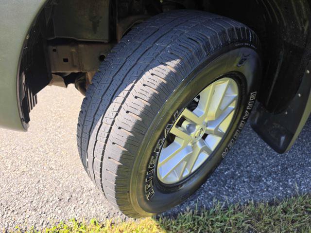 Used 2015 Nissan Xterra S AWD/4WD image 9