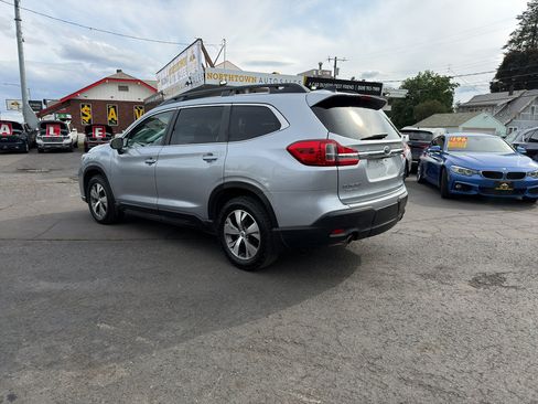 Used 2019 Subaru Ascent Premium AWD/4WD image 4