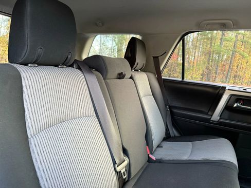 Used 2016 Toyota 4Runner SR5 image 24