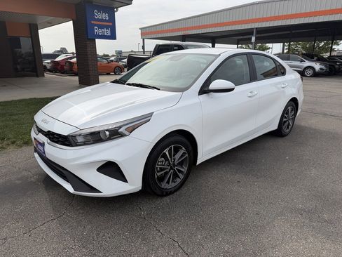 Used 2024 Kia Forte LXS FWD image 1
