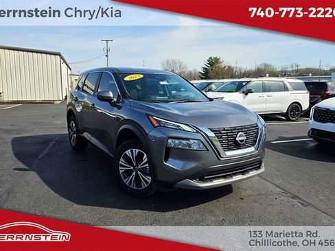 Used 2023 Nissan Rogue SV image 1