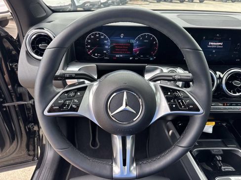 Used 2026 Mercedes-Benz GLB 250 image 22