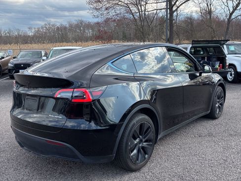 Used 2025 Tesla Model Y Long Range AWD/4WD image 6