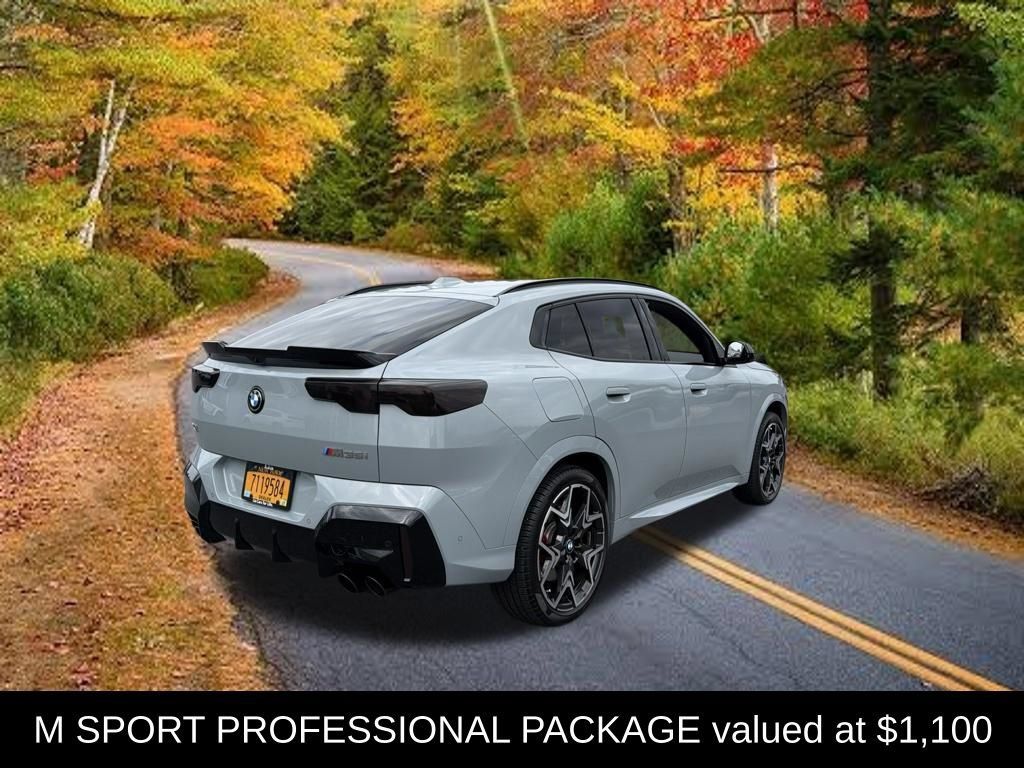 Used 2025 BMW X2 M35i w/ Premium Package AWD/4WD image 3