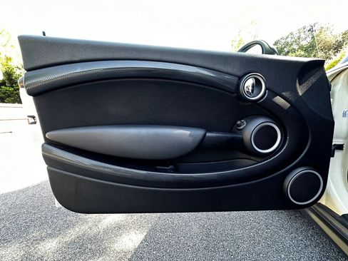 Used 2013 MINI Cooper S image 16