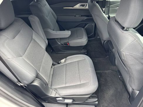 New 2026 Ford Explorer Active RWD image 16