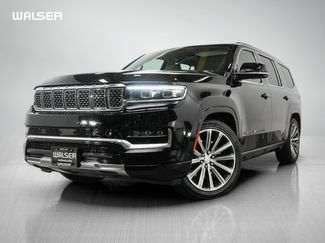 Used 2022 Jeep Grand Wagoneer Series II w/ Convenience Group III AWD/4WD video 1