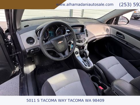 Used 2015 Chevrolet Cruze LS image 10