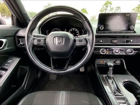 Used 2023 Honda Civic Sport image 5