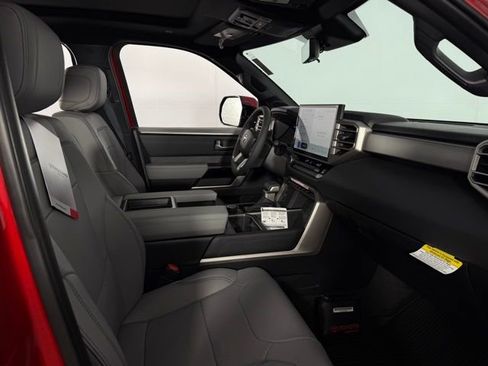 New 2026 Toyota Tundra Limited AWD/4WD image 12