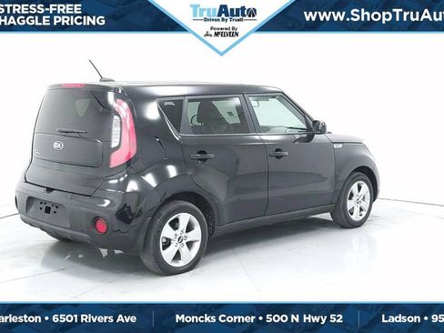 Used 2017 Kia Soul FWD image 19